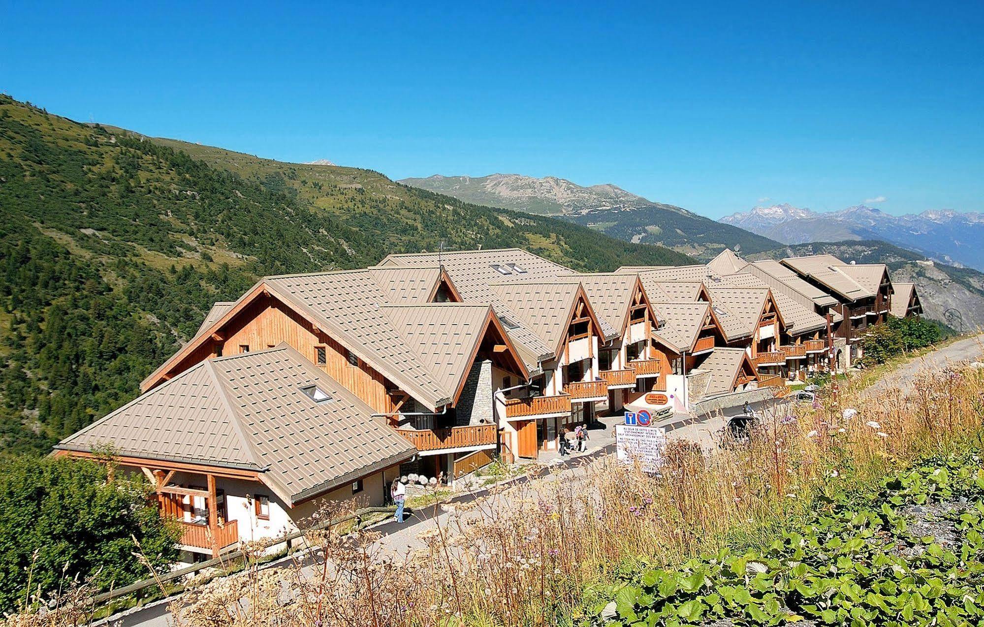 Résidence Odalys L'Ecrin des Neiges Valmeinier Esterno foto